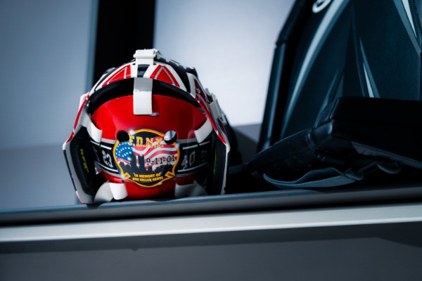 fdny-helmet-studio-06.jpg.jpeg